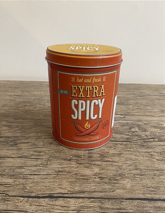 Lata para Mantimento Pepper em Metal (P) - Artesanal (Apartamento Decorado com Detalhe)
