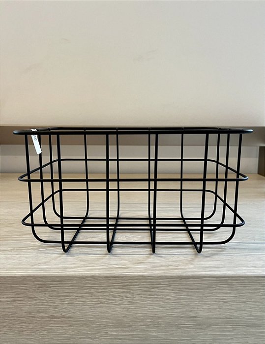 Cesto e/ou Fruteira Aramada em Ferro - Artesanal (Apartamento Decorado)