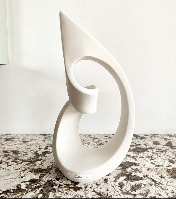 Escultura em Pedra Industrializada - Artesanal (Apartamento Decorado)