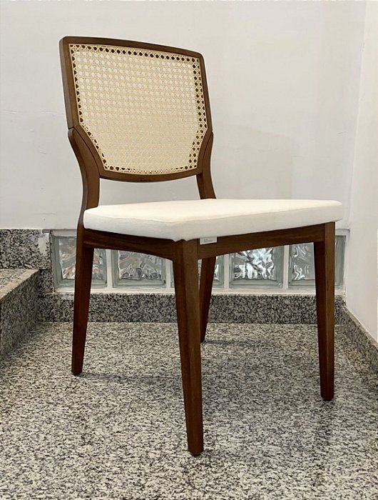 Cadeira Gio Encosto em Palha - Breton (Mostruário de Loja)