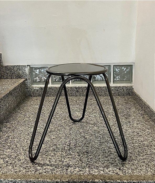 Mesa Lateral Sabiá com Tampo em Mármore Preto - Breton (Mostruário de Loja com Detalhe)