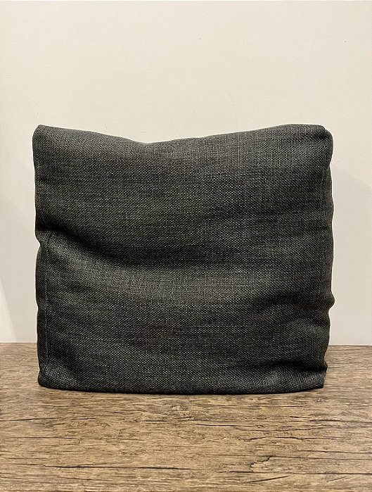 Almofada Lisa Graphite em Linho 55x55 - Artesanal (Apartamento Decorado)