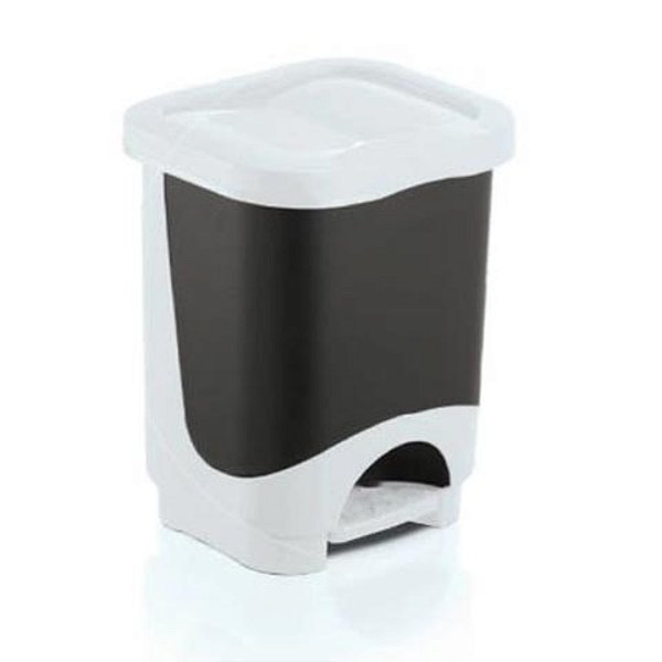 LIXEIRA C/PEDAL LAR PLASTICOS 8LTS BCA/P