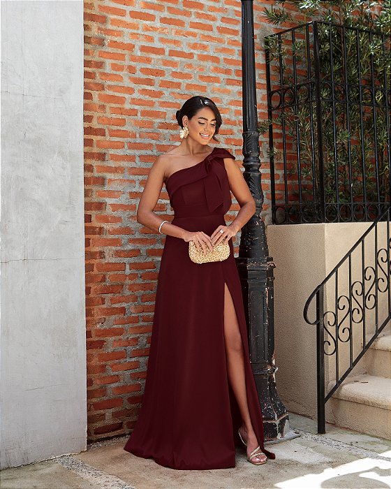 VESTIDO MARISA OMBRO A OMBRO CREPE ACETINADO LAÇO - MARSALA