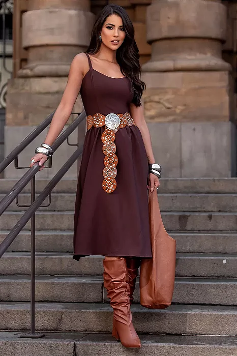 VESTIDO KARINE MIDI COM PREGAS NA SAIA - MARROM