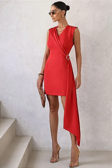 VESTIDO SUZY TUBINHO CURTO COM DETALHE FIVELA - VERMELHO