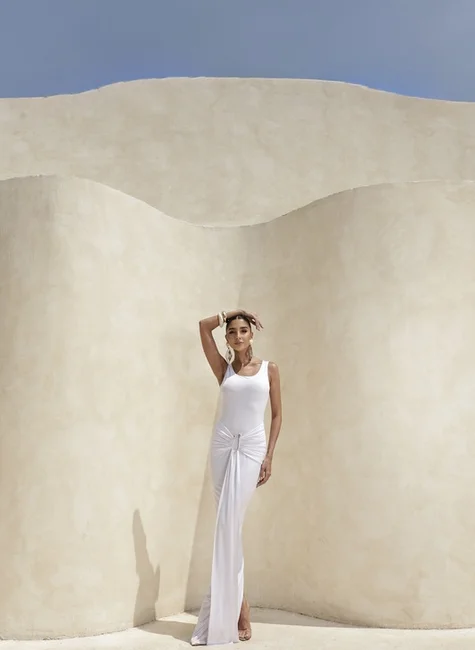 VESTIDO LONGO CAUDA FRANZIDA FRENTE ARCO - BRANCO