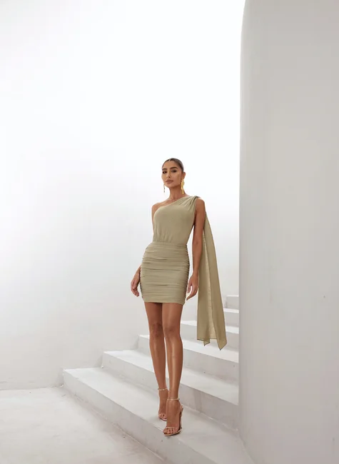 VESTIDO CURTO RAFA SAIA FRANZIDA NULA MANGA - VERDE PISTACHE