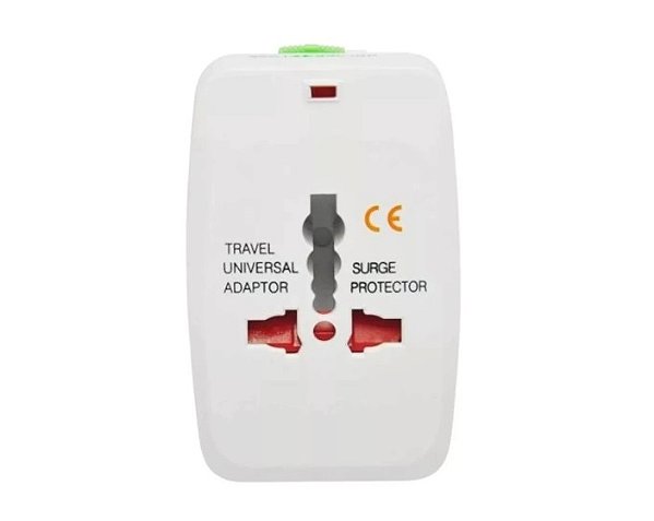 Adaptador de Tomada Universal Europeu 2P+T
