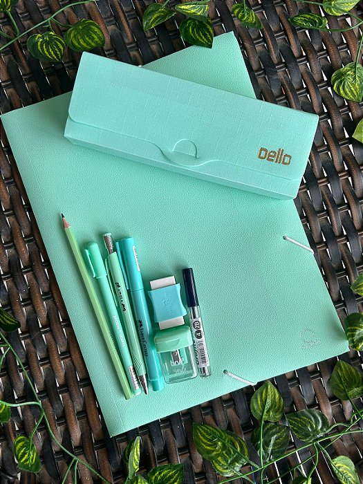 Kit Escolar Básico Verde