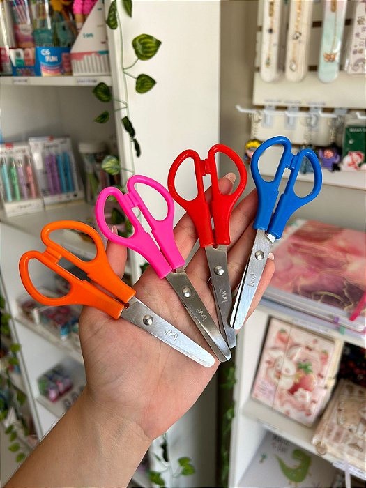 Tesoura Escolar Neon C/ Régua BRW