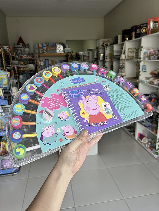 Livro com Atividades e Desenhos: Peppa Pig