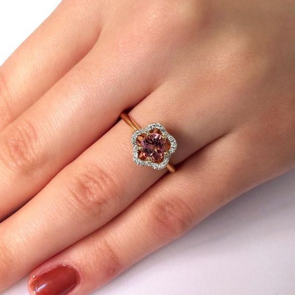 Anel Turmalina Rosa e seu brilho de Diamantes