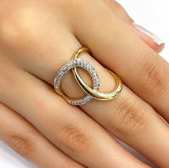 Anel Ouro Amarelo e Diamantes