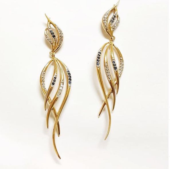 Brinco Ouro Amarelo com Safira e Diamantes