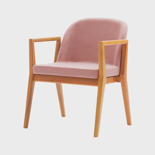 POLTRONA CLARICE EM MADEIRA TAUARI