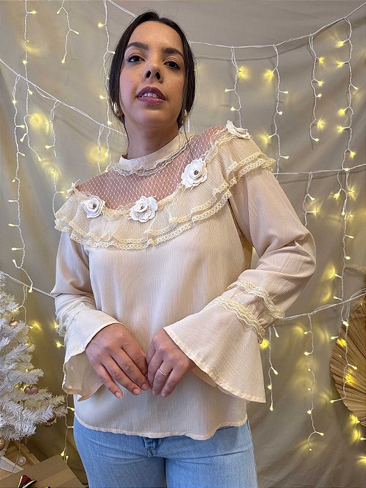 Blusa Aplicação Flores - M/G