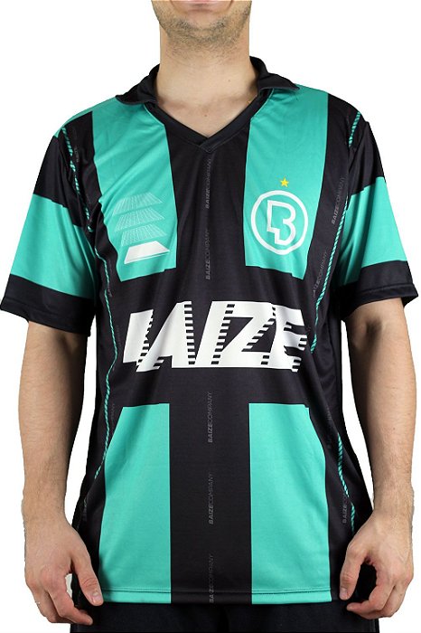 Baize sports home