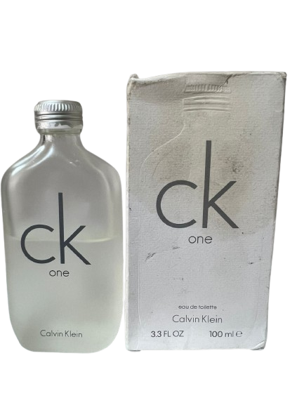 CK One Eau De Toilette Unissex - Calvin Klein (CAIXA AMASSADA, SEM BORRIFADOR E VAZADO)