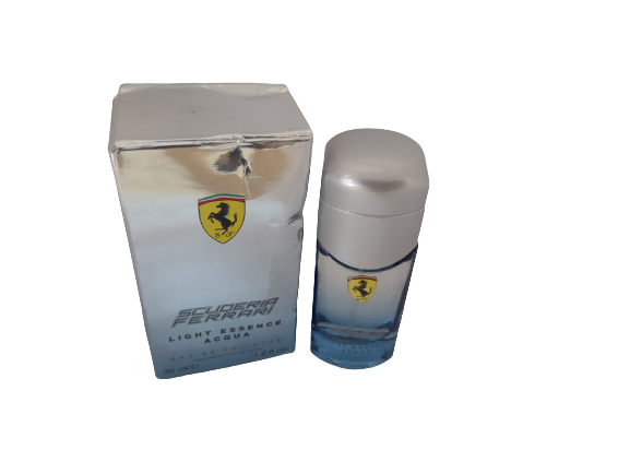 Scuderia Ferrari Light Essence Acqua  Eau De Toilette Masculino - Ferrari (CAIXA AMASSADA)