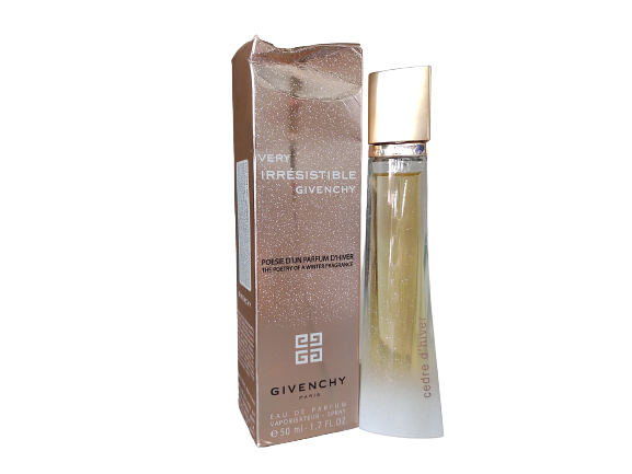 Very Irresistible Poesie d’un Parfum d’Hiver Cedre d’Hiver  Eau de Parfum  Feminino - Givenchy (CAIXA AMASSADA)