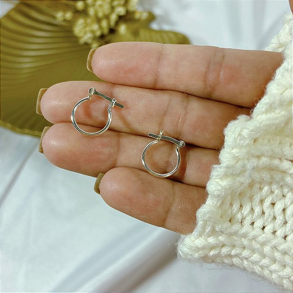 BRINCO ARGOLA LISA PEQUENA | BC0010