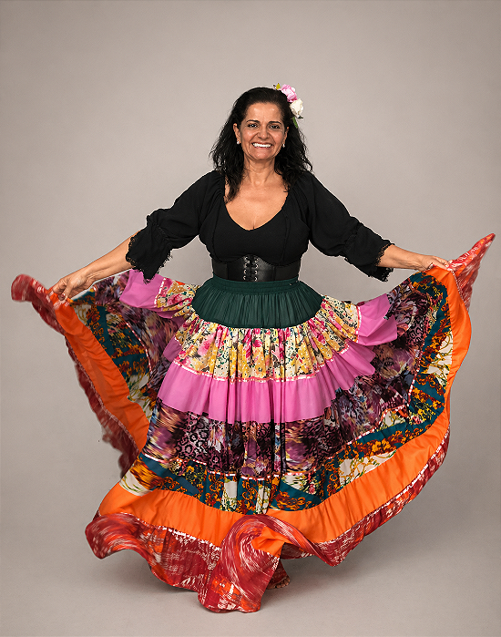 Saia Longa Cigana Modelo Patchwork com 12 metros de roda Laranja
