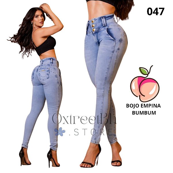 Calça delavé bolso faca cós largo