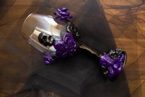 TAÇA DE VIDRO POMBAGIRA ROSA CAVEIRA/ MARIA PADILHA DAS ALMAS - 1017