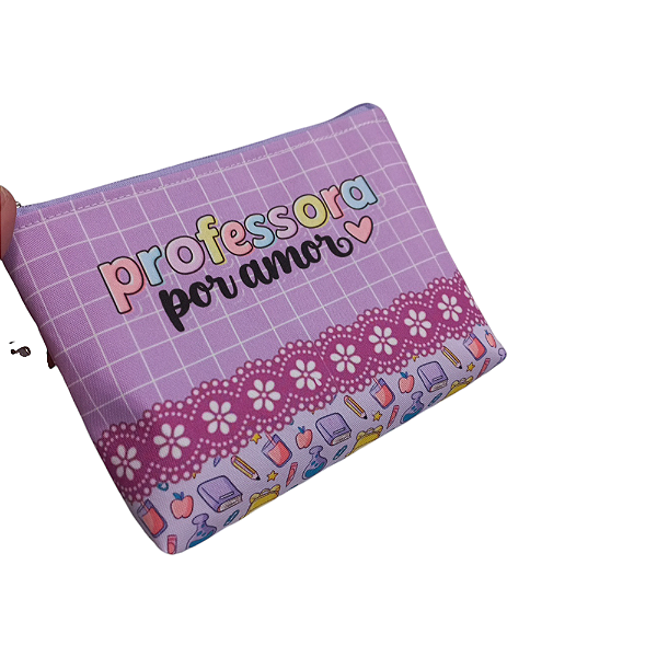 Necessarie média lilas professora