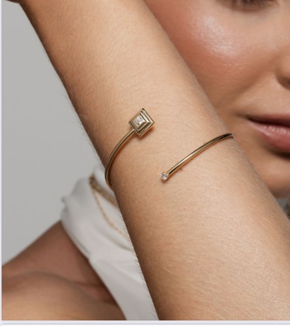 Bracelete Quadrado c/ Ponto de Luz