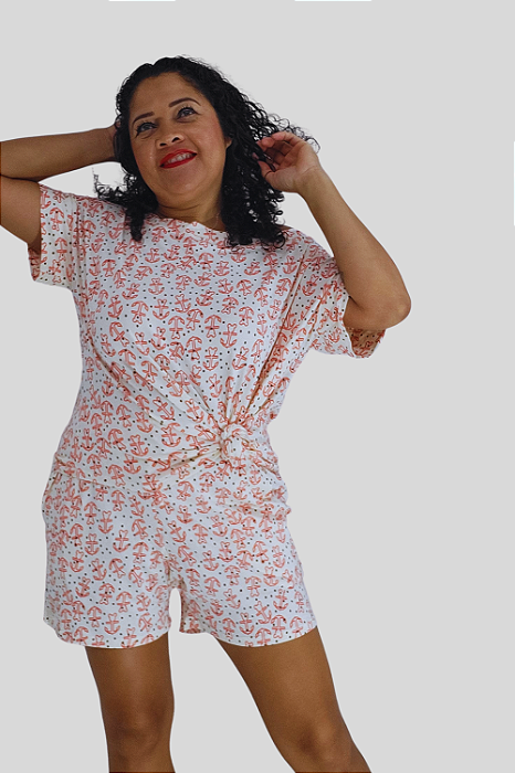 Conjunto Feminino de Shorts e Blusa Pero