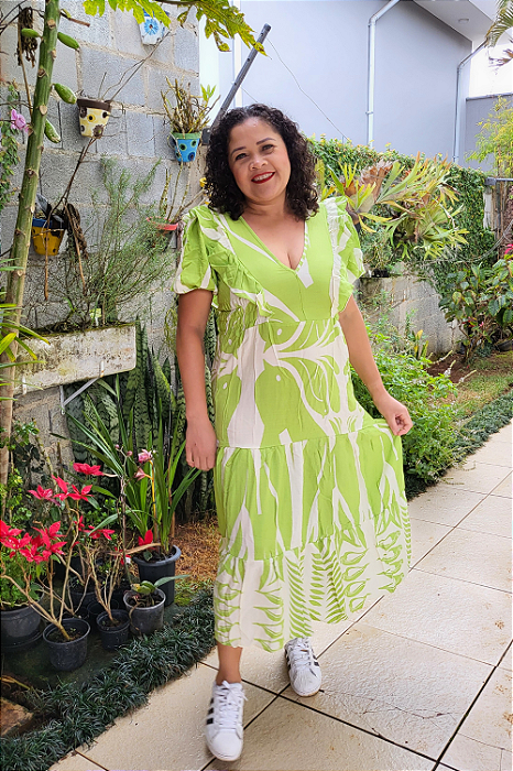Vestido Feminino com Mangas Curtas Lastex nas Laterais