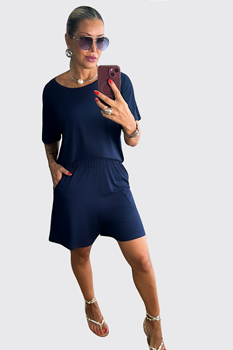 Conjunto de Blusa e Shorts em Viscolycra