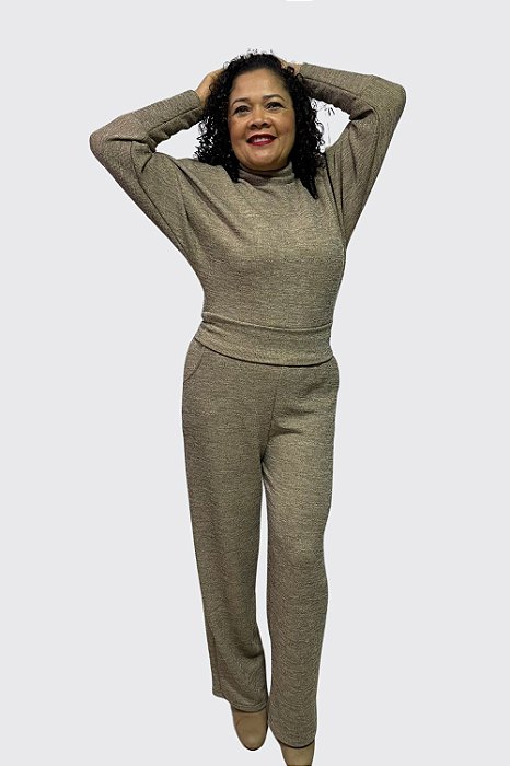 Conjunto Feminino em Lanzinha com Gola Alta