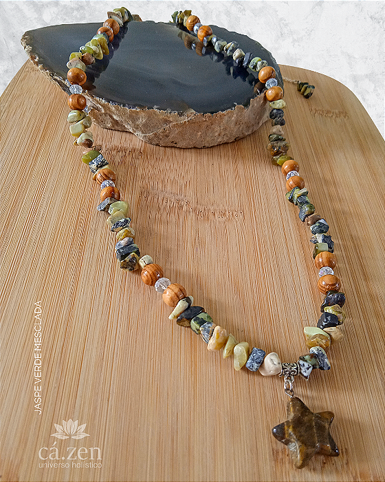 Colar Rusty - Cascalho de Cristais & Madeira