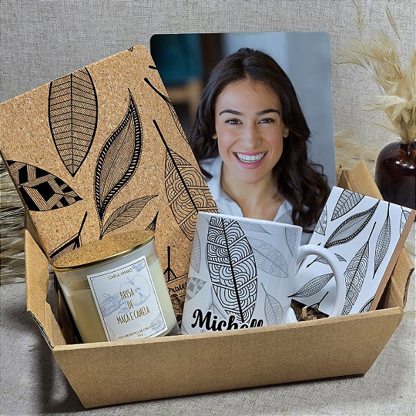Kit Office Premium Essência & Texturas | Moleskine de Cortiça A5, Caneca de Cerâmica, Vela Aromática, Placa A5 e Azulejo Coordenados