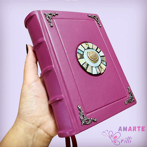 Caderno Encantado A6+ de Folhas Lisas – Tradicional Vintage – Couro Legítimo – Papel Pólen Bold 90g com corte artesanal