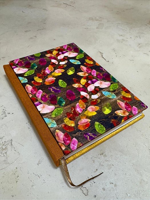 Caderno A6 – Lombada quadrada - Folhas Lisas