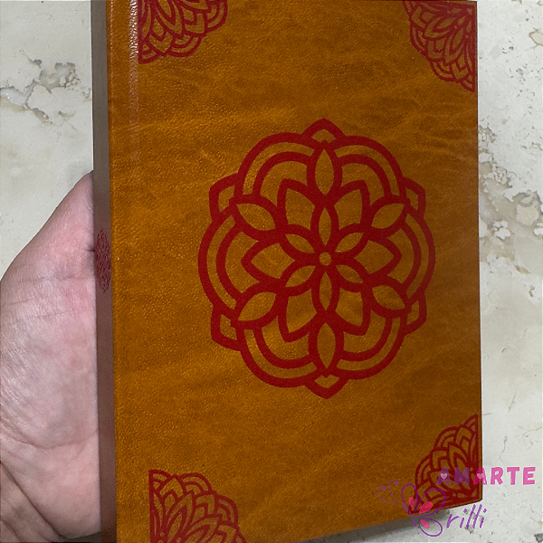 Caderno A6+ Lombada quadrada - Folhas Lisas