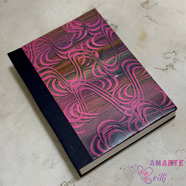 Caderno A6 – Capas Costuradas - Folhas Lisas