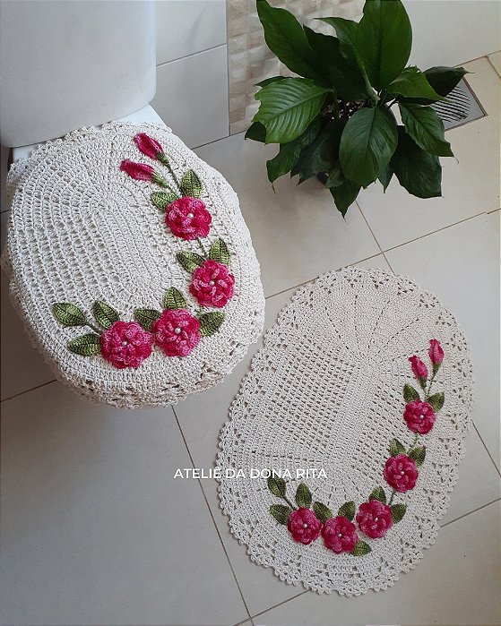Jogo de banheiro de crochê com flores coloridas - Ateliê da Dona Rita -  Crochê para mesa posta