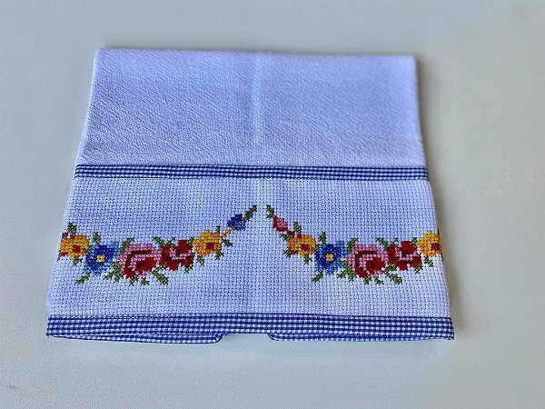 Toalha de Mesa 80 x 80 cm Bordada à Mão em Ponto Cruz