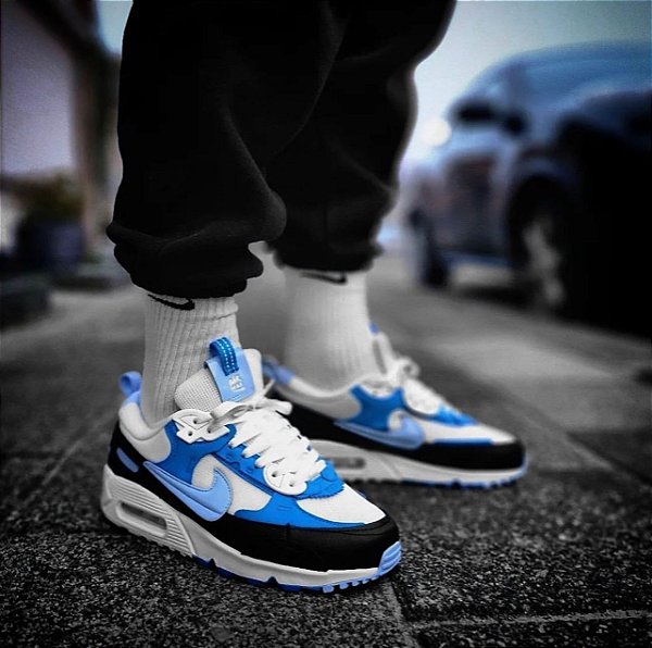 NIKE AIRMAX 90 Futura