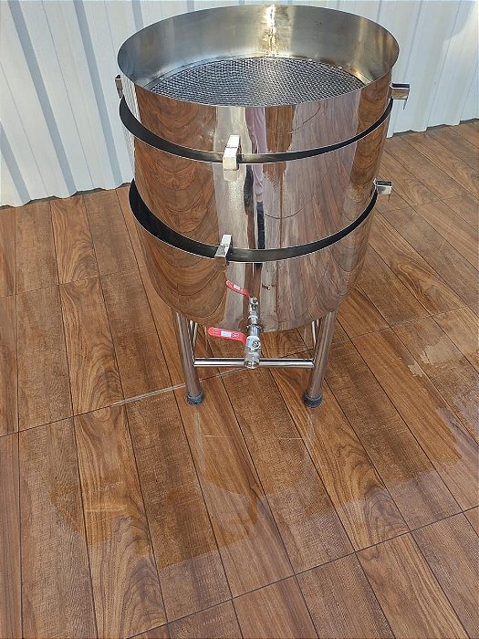 TANQUE EM INOX 304L PARA DESSALGAÇÃO DO PEPINO