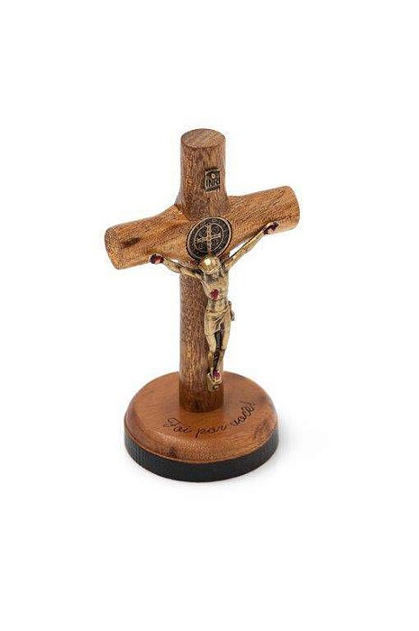 Crucifixo Madeira Cilíndrica com Medalha de São Bento 7cm - Toque o Céu