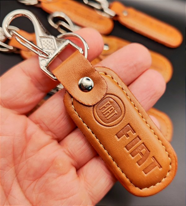 Chaveiro Mosquetão Couro Carro Fiat