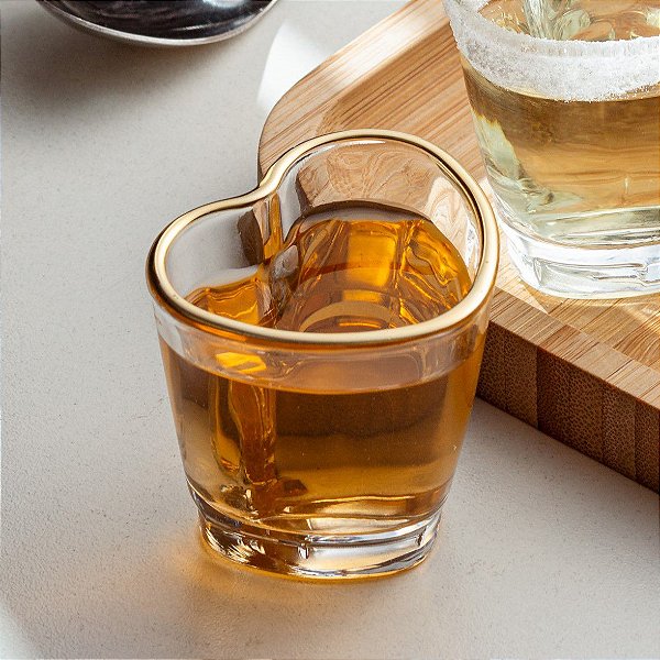 Copo Shot Coração Fio Dourado