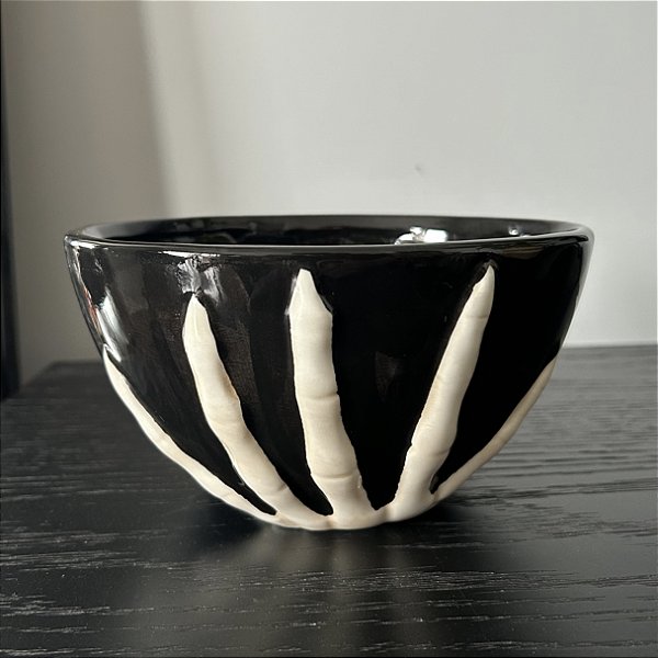 Bowl Skeleton