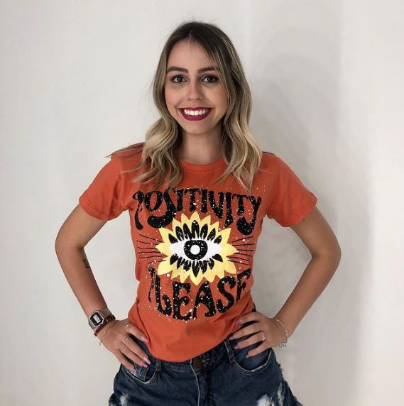 Camiseta 'Positivity Please'